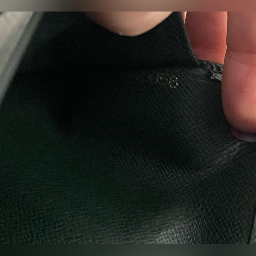 VGUC, Louis Vuitton LV, Taiga, Bi-Fold Slim Green Leather Wallet - Picture 13 of 16